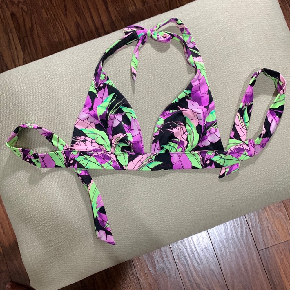 XS VS Swim Top